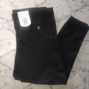 NWT XERSION girls athletic capris. Size 14.5/16.5p